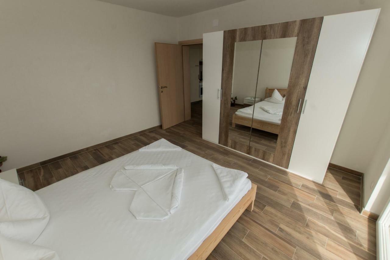 Apartments Matanovi Dvori Makarska Dış mekan fotoğraf